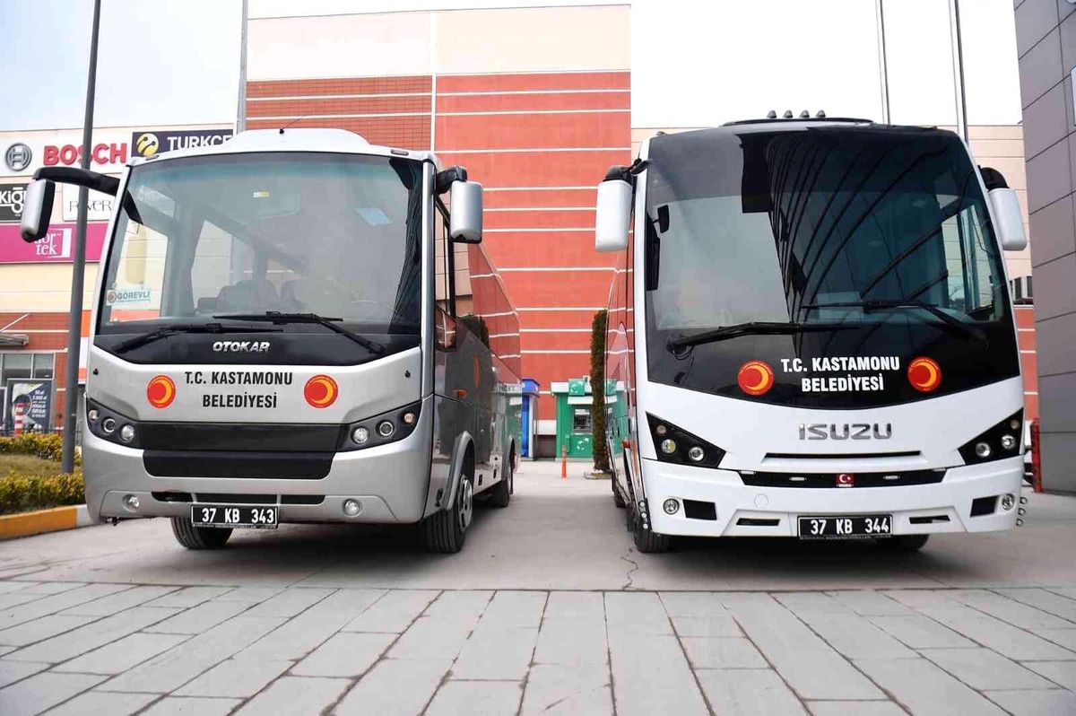 Kastamonu Belediyesi, araç filosuna 2 otobüs ve 1 finişer daha ekledi