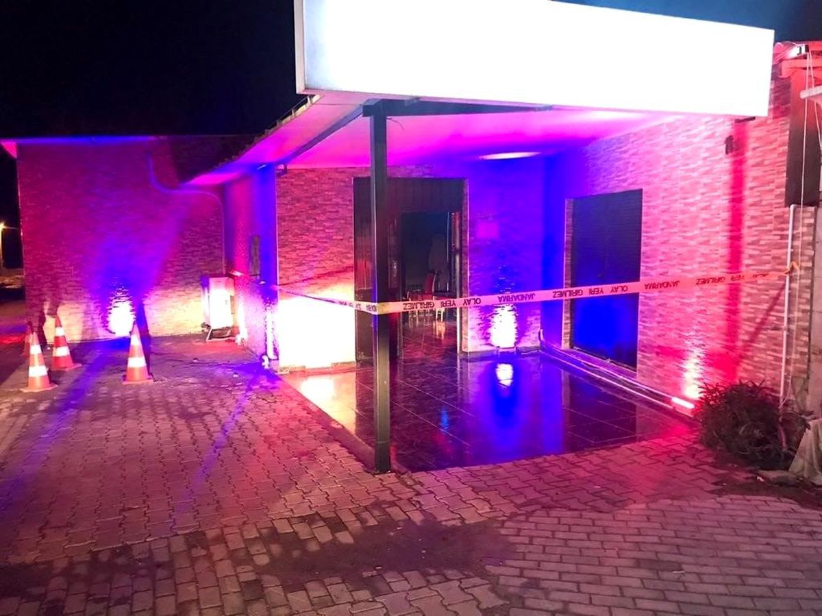 Son dakika haberleri... Manisa\'da restoranda silahlı kavga: 1 yaralı