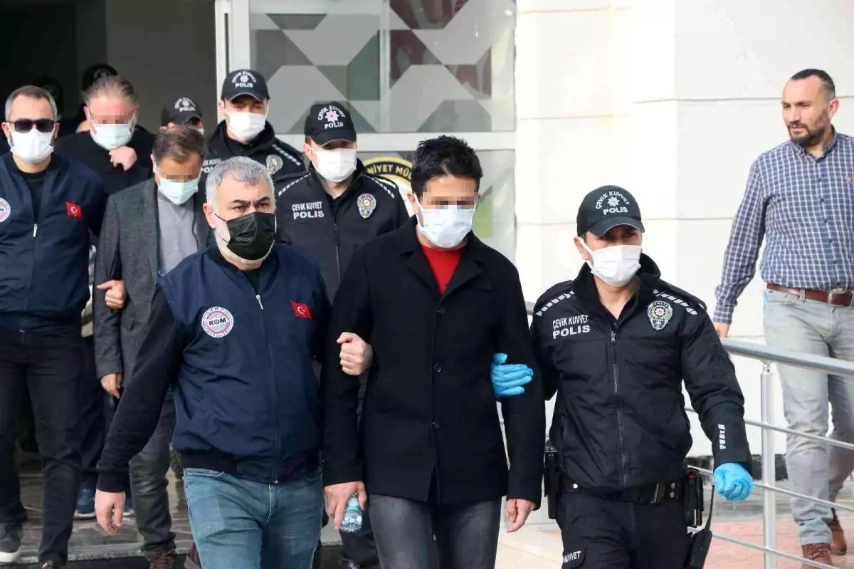Mersin\'de FETÖ şüphelisi 12 kişi adliyeye sevk edildi