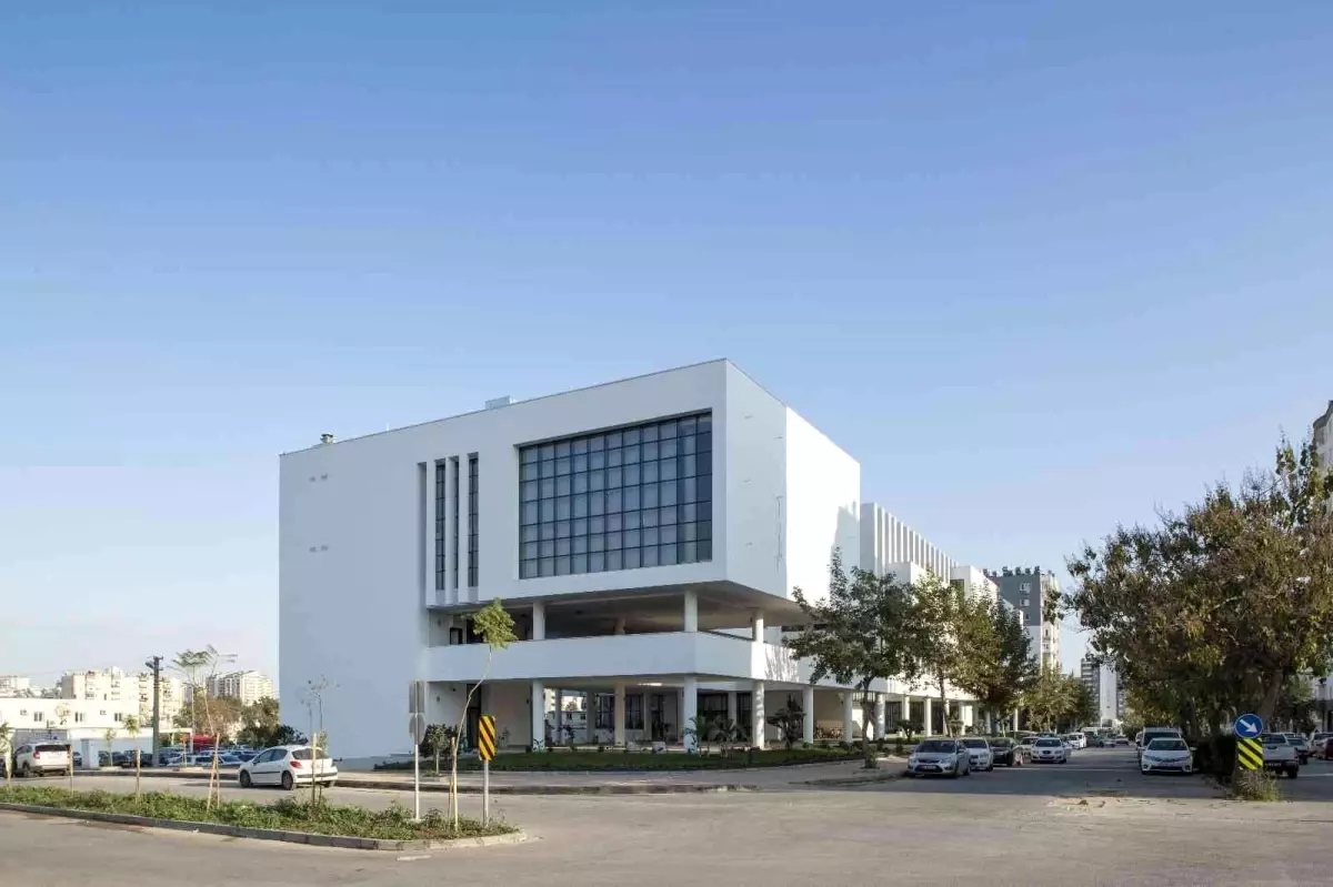 Mezitli Belediyesi Hizmet Binası, Mimarlar Odası Dergisinde