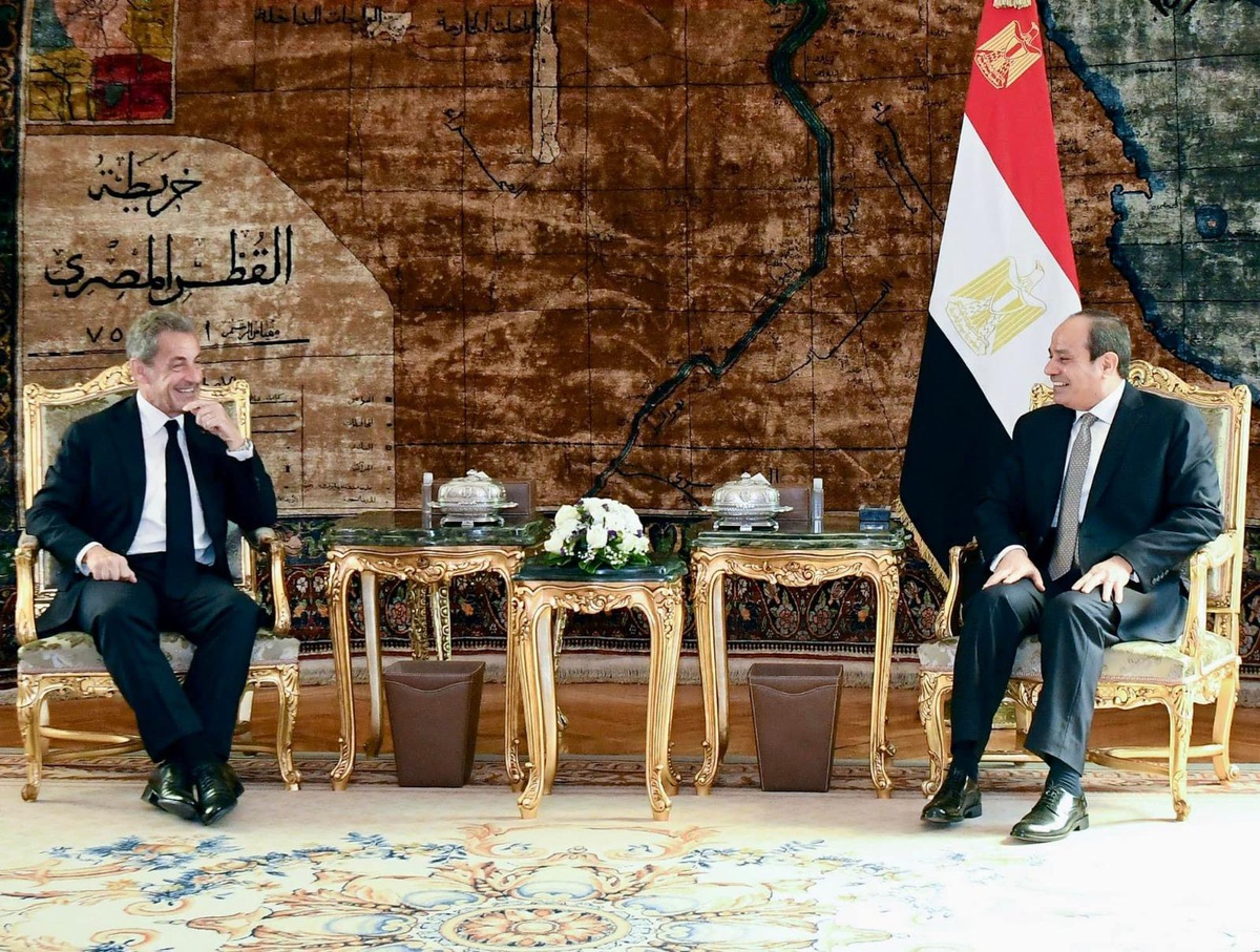 Mısır Cumhurbaşkanı Sisi, Kahire\'de eski Fransa Cumhurbaşkanı Sarkozy ile görüştü