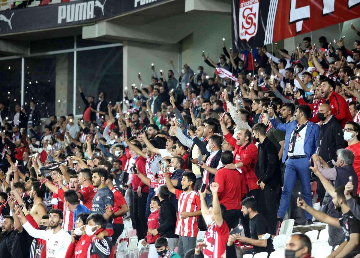 Sivasspor Beşiktaş maçının biletleri satışta
