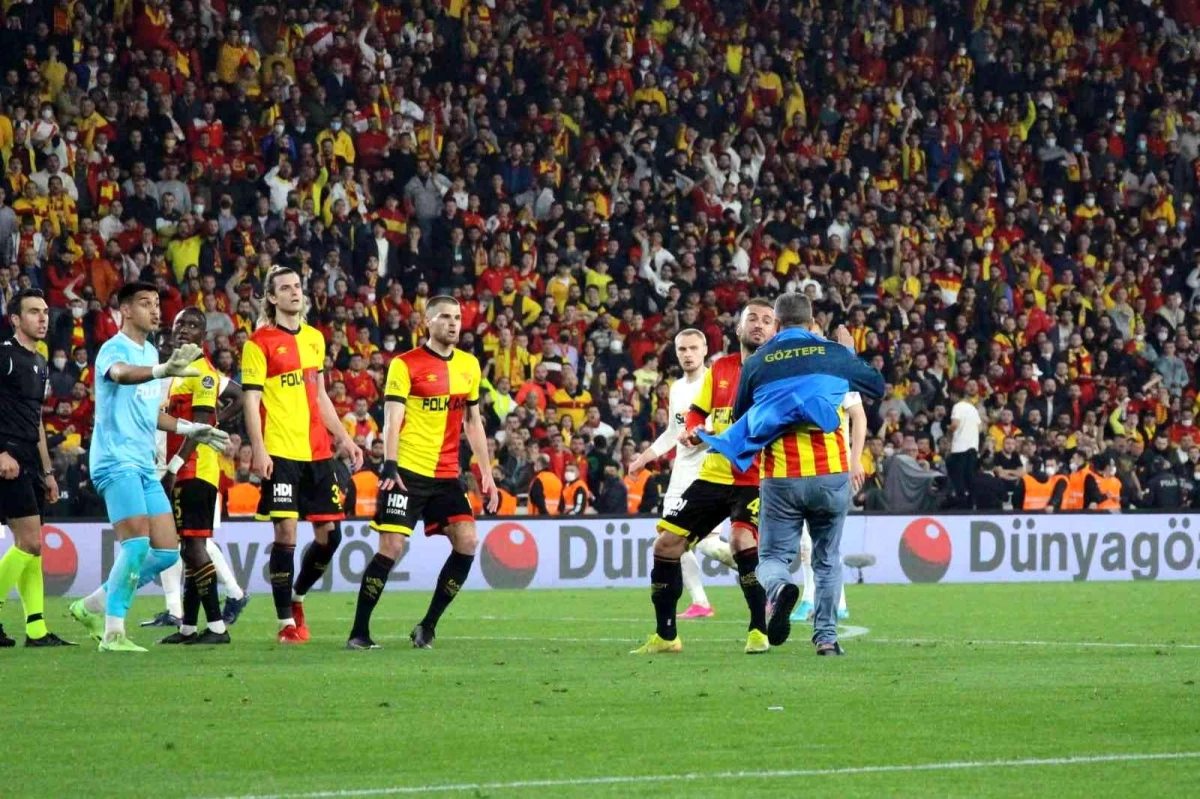 Spor Toto Süper Lig: Göztepe: 2 - Galatasaray: 3 (Maç Sonucu)