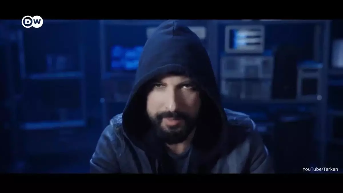 Tarkan\'ın yeni şarkısı tartışma yarattı