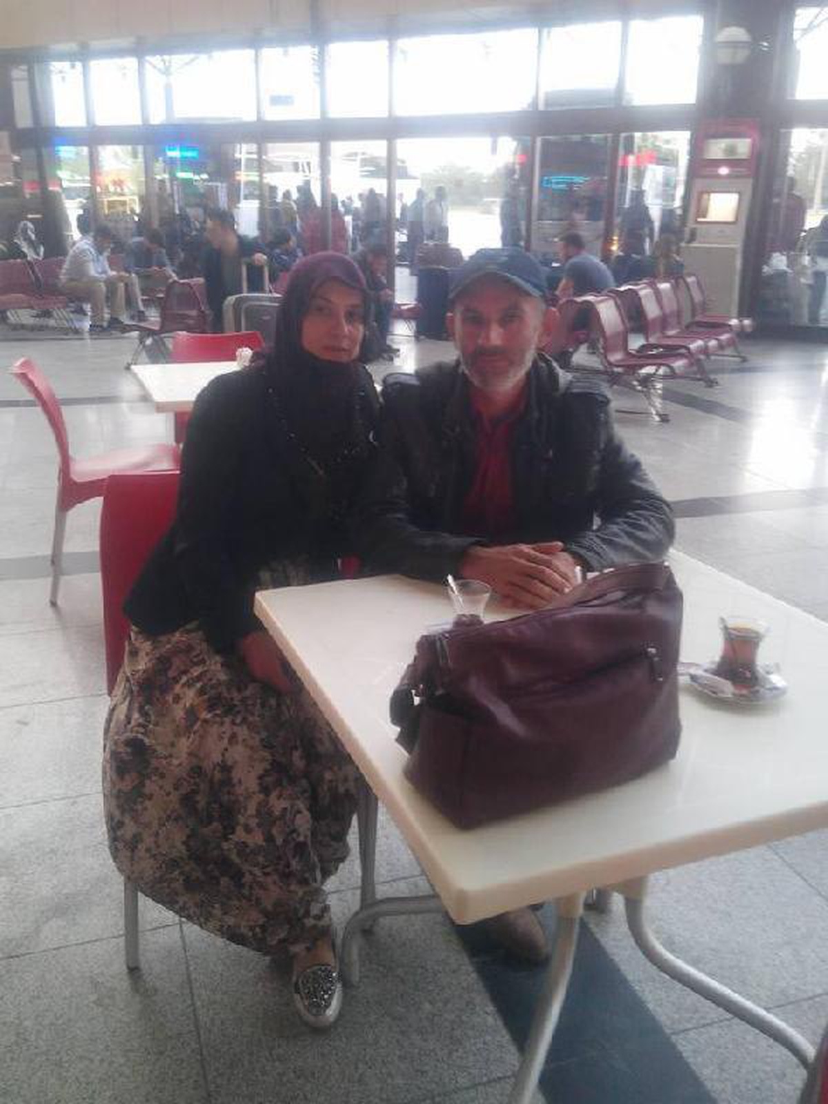 Tavana asılı bulunan Beyhan\'ı, eşi öldürmüş
