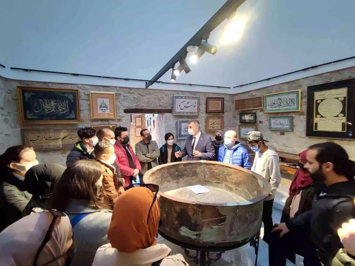 Yabancı öğrenciler, Gölcük\'ün tarihi ve kültürel alanlarını gezdi