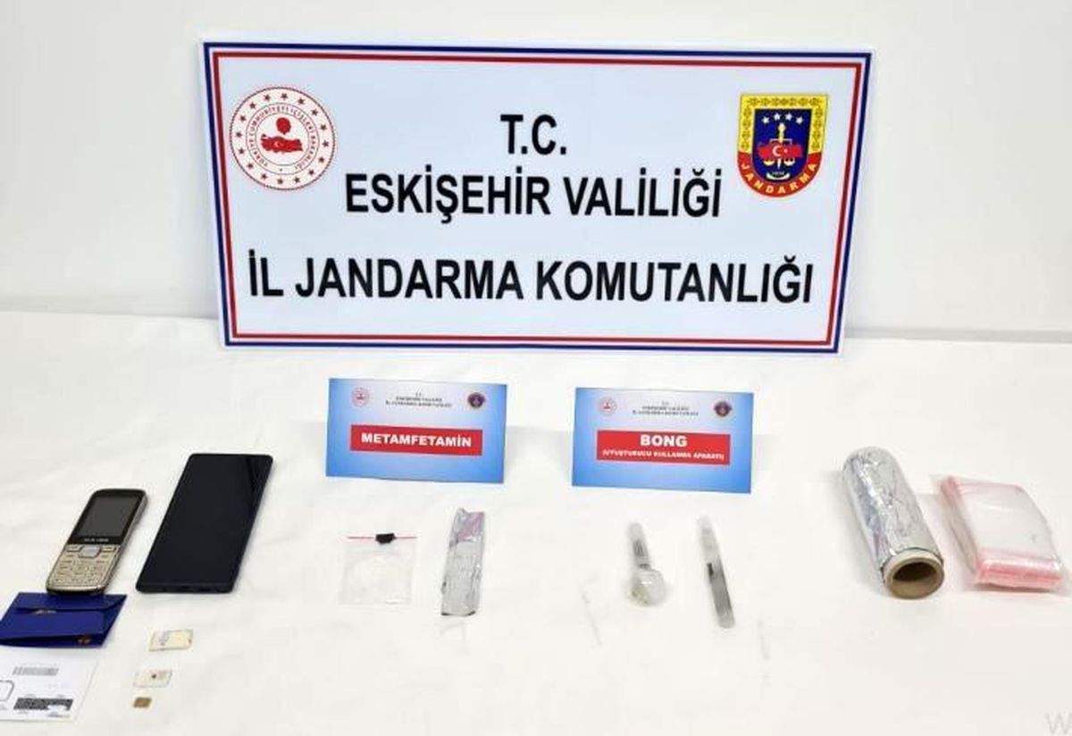 Yabancı uyruklu şahsın evinde uyuşturucu madde ele geçirildi