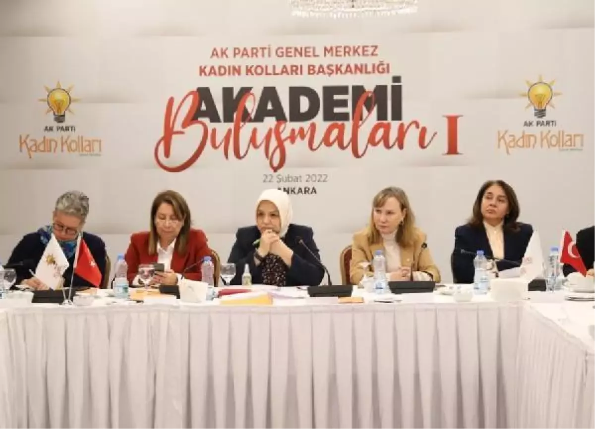 AK Parti Genel Merkez Kadın Kolları Başkanı Keşir 'Akademi Buluşmaları'nda konuştu