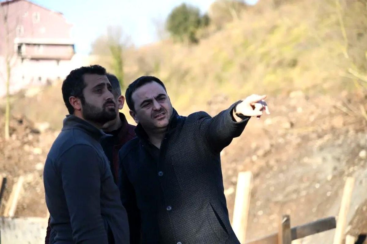 Başkan Özlü, sahadaki çalışmaları inceledi