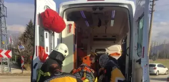 Son Dakika | Burdur'da otomobil ile kamyonetin çarpıştığı kazada 3 kişi yaralandı