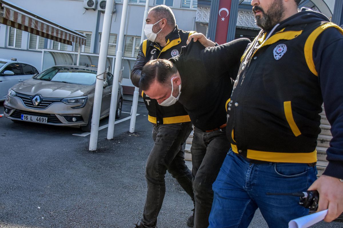 Bursa\'da din görevlisini bıçaklayan hırsızlık şüphelisi tutuklandı