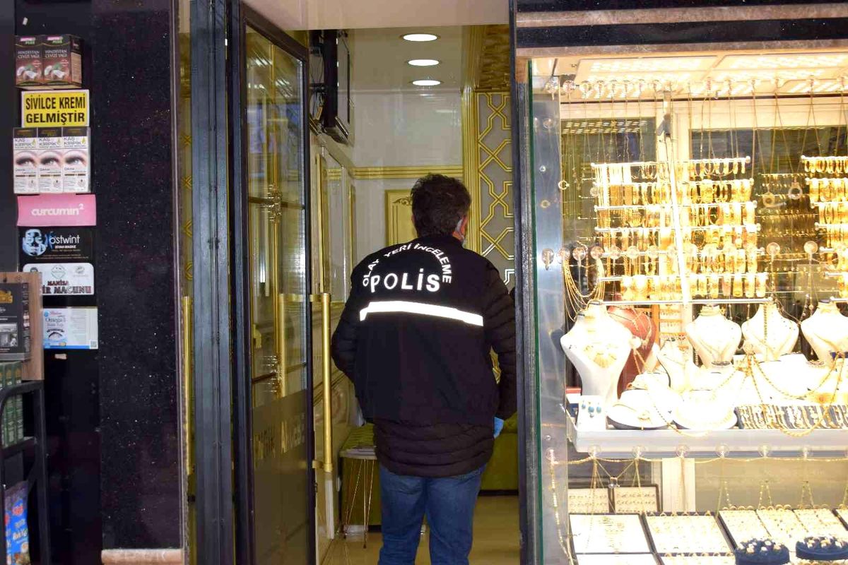 Çaldığı bilezikle kaçan kapkaççı yakalandı