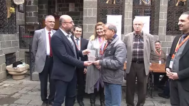 DİYARBAKIR - Üç ilden turist rehberleri Diyarbakır'da bir araya geldi