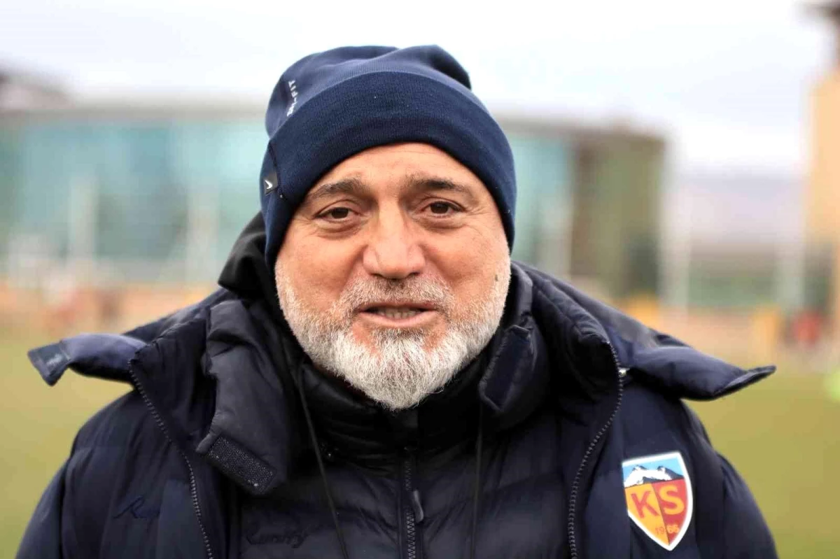 Hikmet Karaman: "Trabzon\'da en iyi futbolumuzu oynayıp, güzel skorla Kayseri\'ye dönmek istiyoruz"