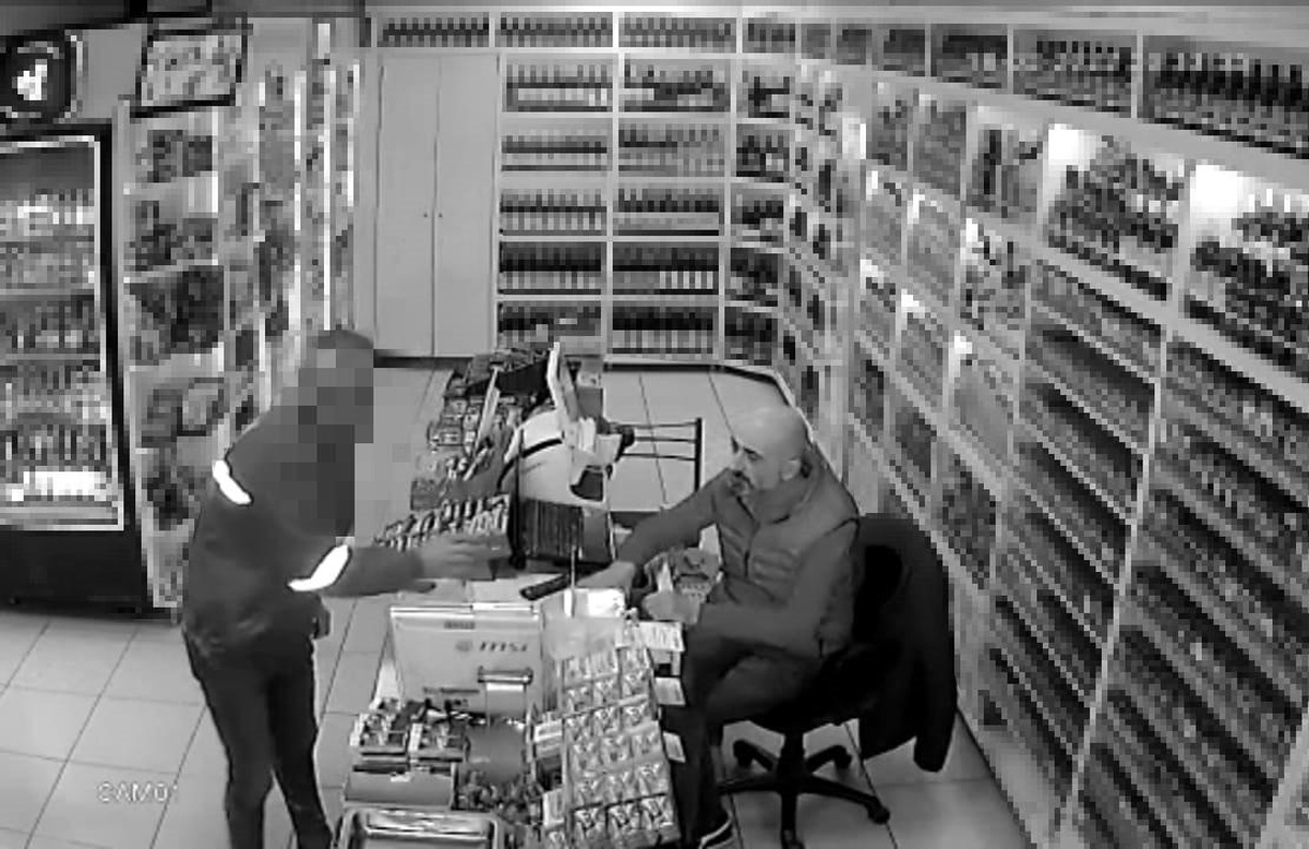 Kızını taciz eden kişiyi bulmak için dedektif gibi iz sürdü, tacizci komşusu çıktı