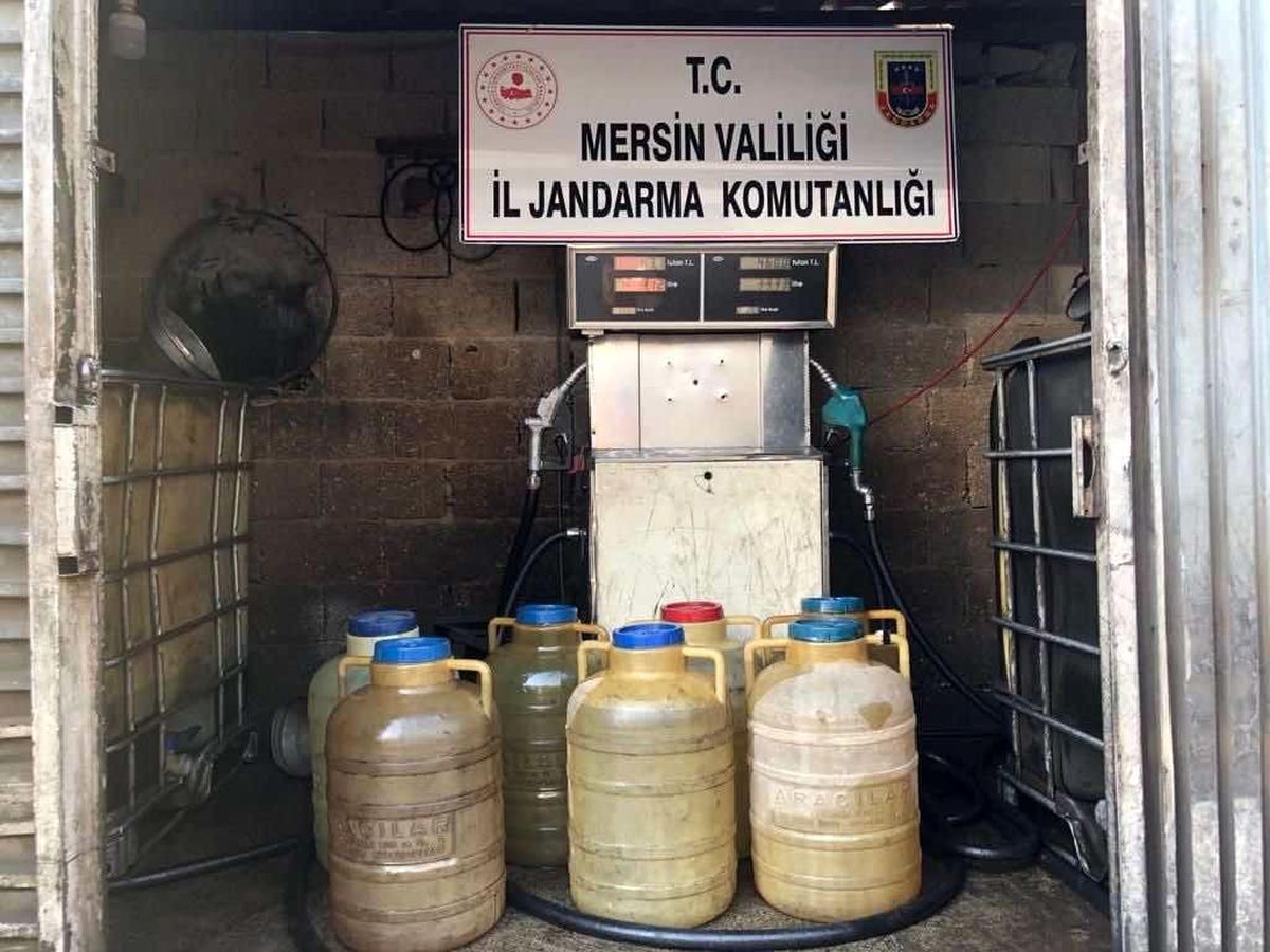 Lisanssız akaryakıt satarken yakalandılar
