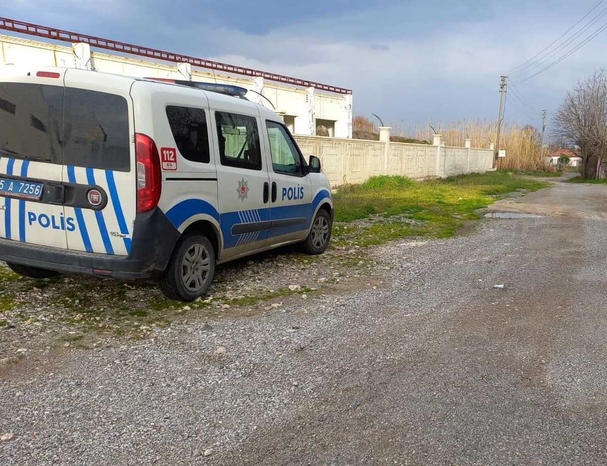 Son dakika haberi! Manisa\'da bir kişi silahını temizlerken kazara kendisini vurdu