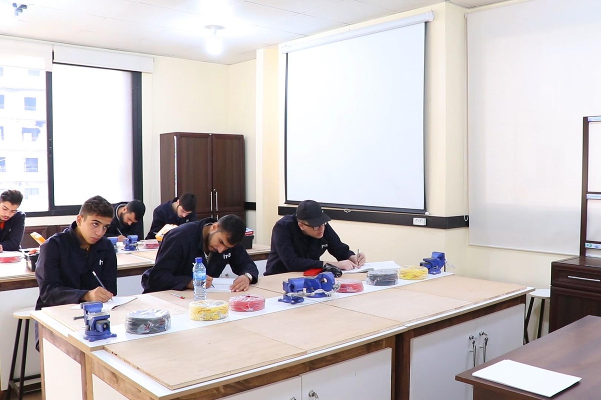 TİKA Lübnan\'da Filistinli mülteciler için mesleki eğitim dersliği açtı