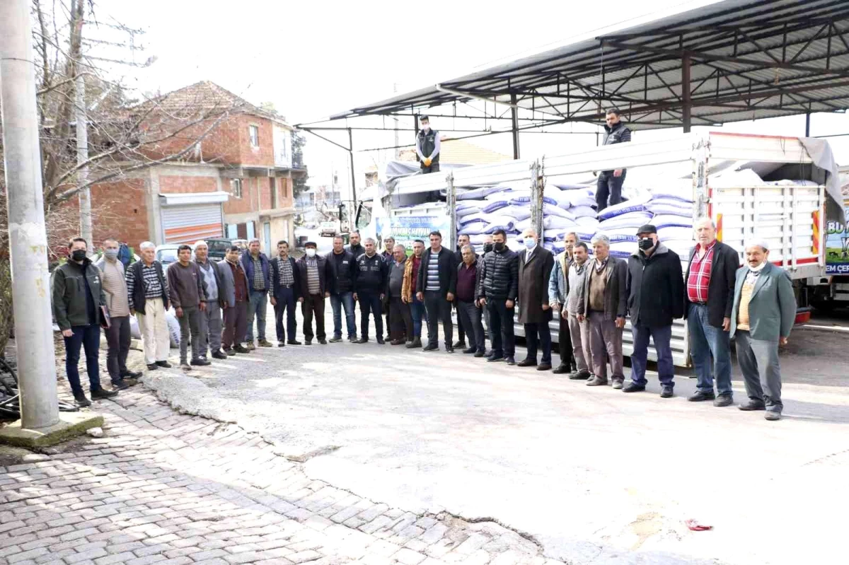 Aydın Büyükşehir Belediyesi\'nden üreticiye yem desteği