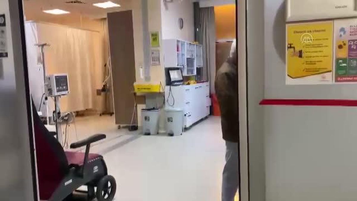 Ege'de Türk balıkçı teknelerine Yunanistan unsurlarınca açılan ateş sonucu 1 kişi yaralandı