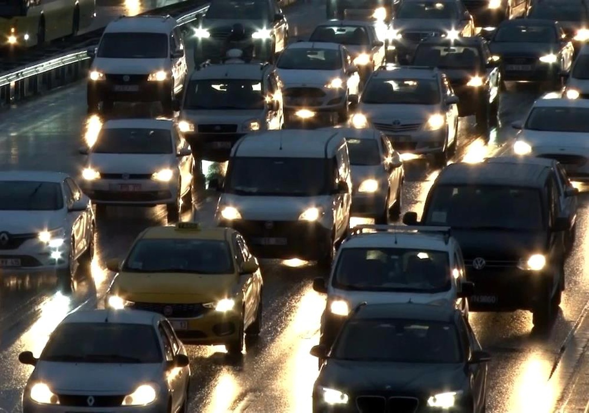 Bayburt\'ta trafiğe kayıtlı araç sayısı 16 bin 229 oldu