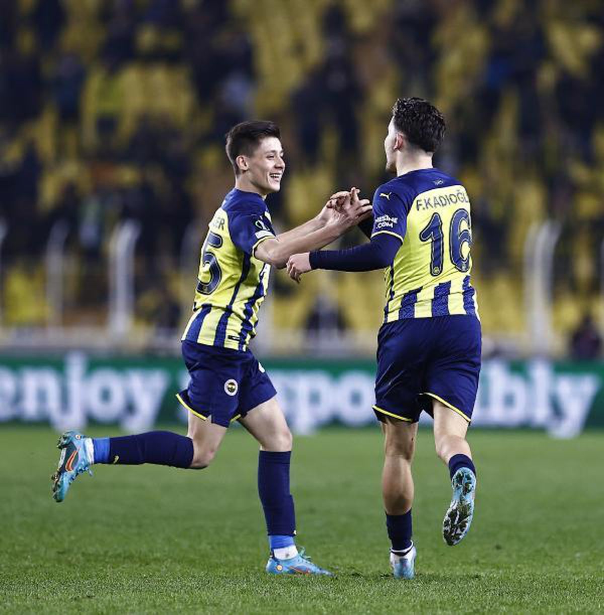 Fenerbahçe, Slavia Prag\'a konuk olacak