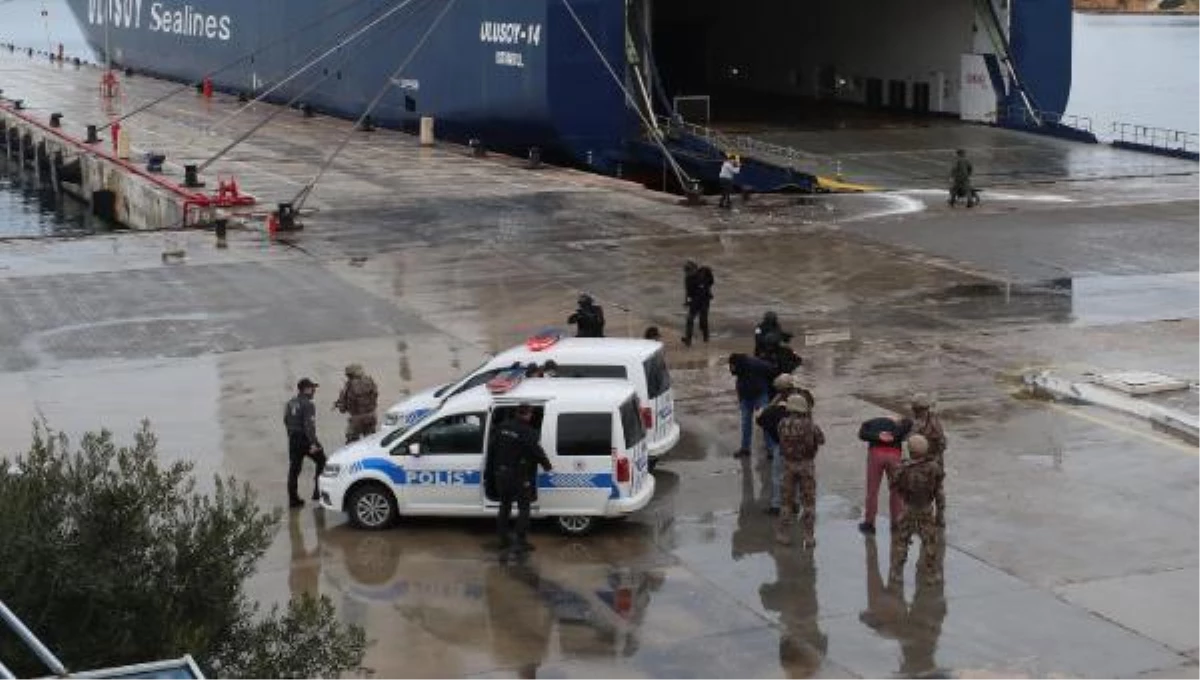 Son dakika: Çeşme Limanı\'nda "terör tatbikatı" yapıldı