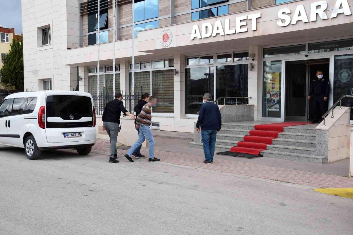 Kumluca\'da pompalı tüfekle 3 kişiyi yaralayan şüpheli tutuklandı