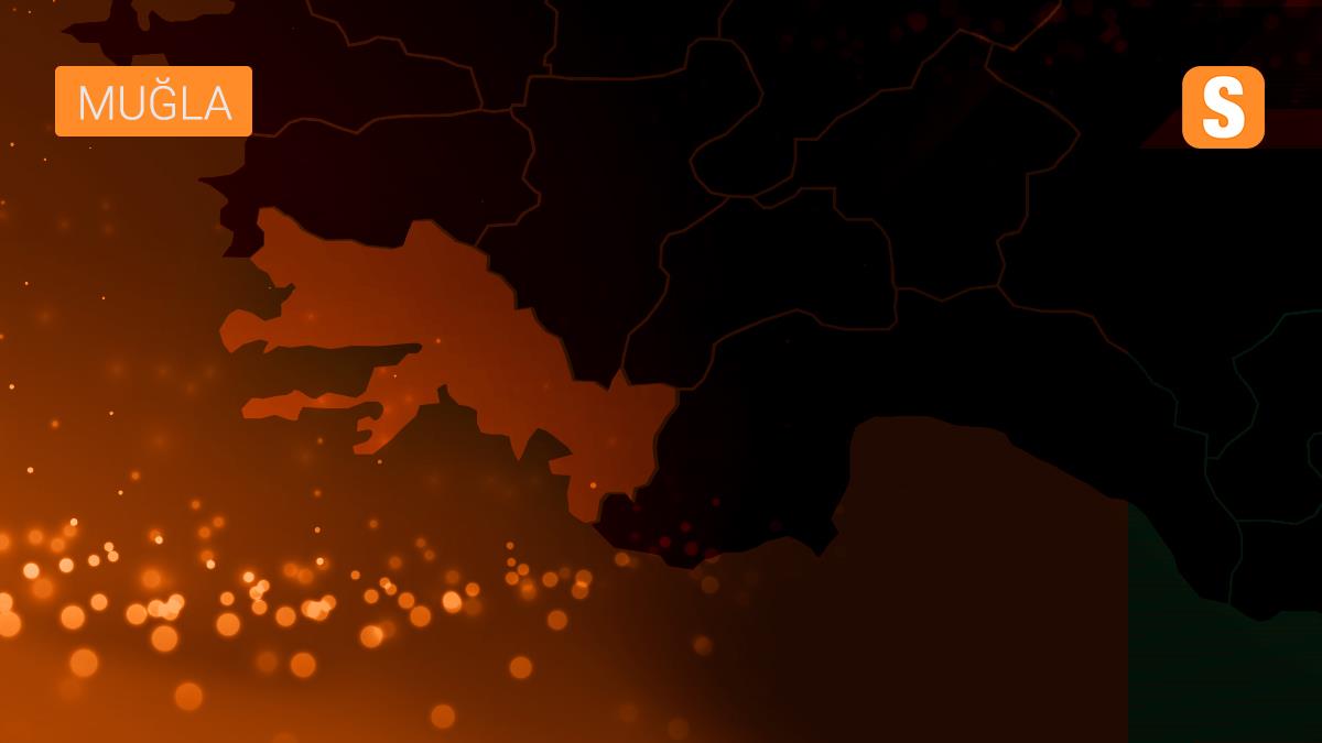 Marmaris\'te sağanak yağış etkili oluyor