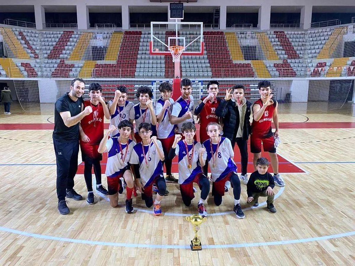 Potada şampiyon Sivas Gençlikspor
