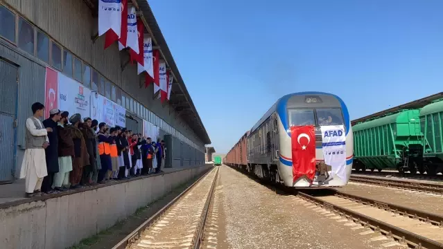 Türkiye'den uzanan yardım eli ikinci "İyilik Treni" Afganistan'a ulaştı