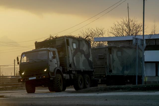 Ukrayna'nın Donbas bölgesi istikametinde Rus askeri konvoyu görüldü