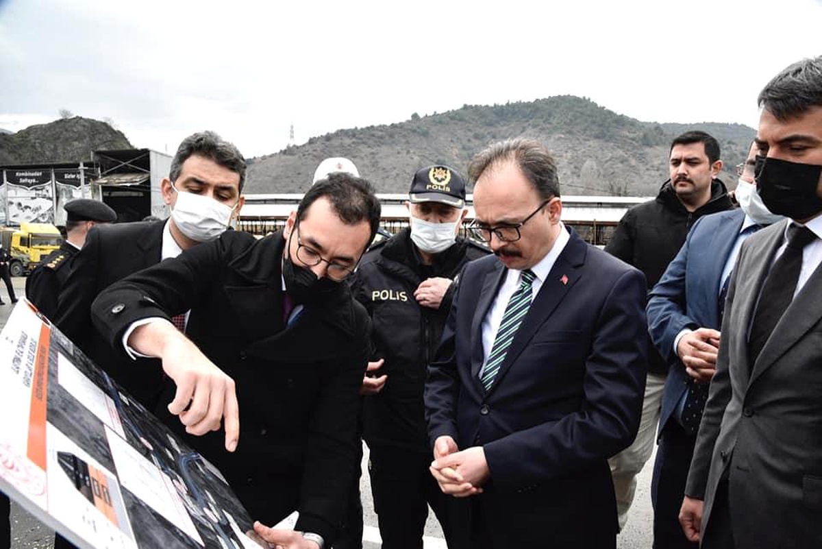 Bilecik Valisi Kızılkaya vatandaşların taleplerini dinledi