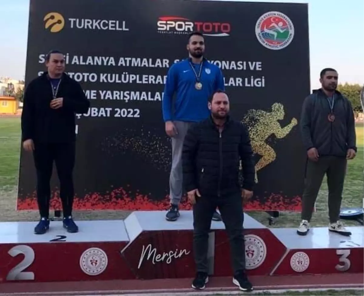 Vanlı sporcular dört madalyayla döndüler