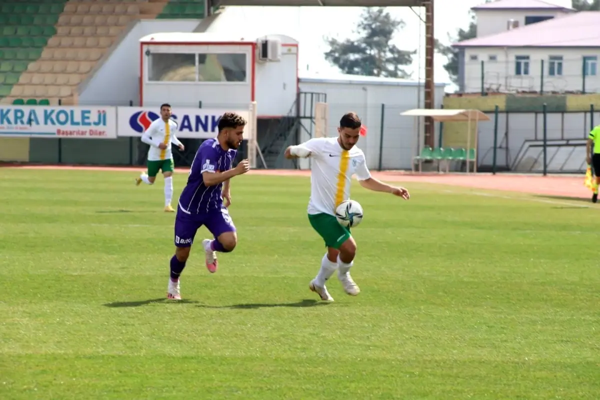 Afyonspor üst üste aldığı galibiyetlerle puanını 44\'e yükseltti