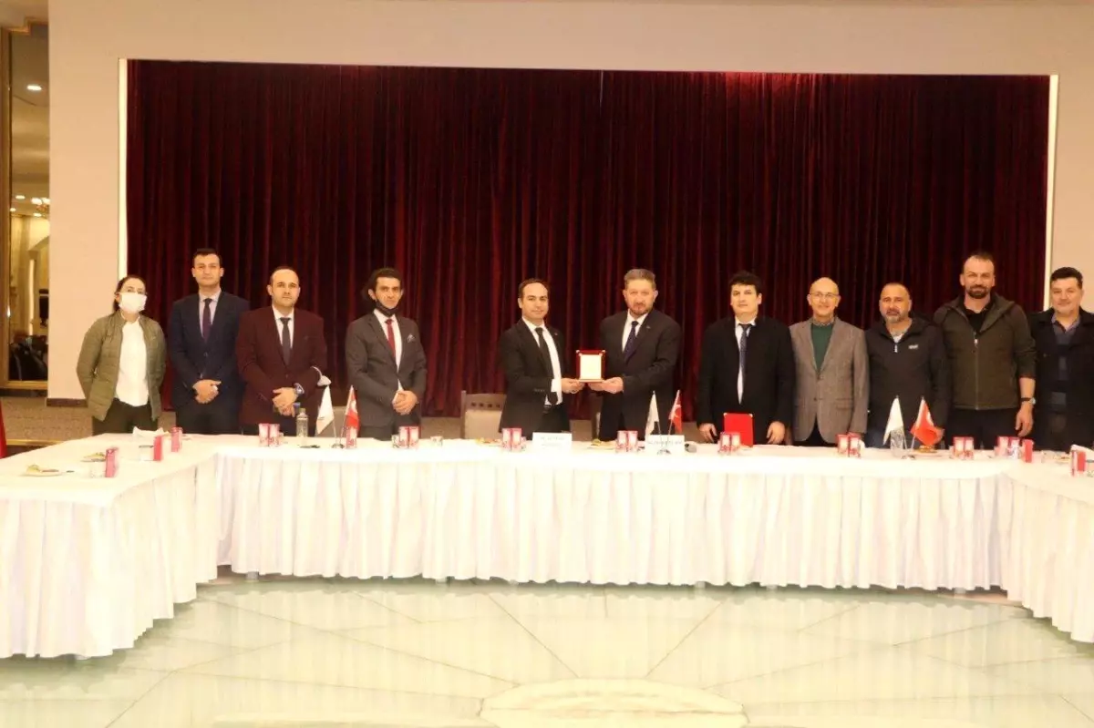 Aydın İl Sağlık Müdürü Açıkgöz\'den Arslan\'a teşekkür plaketi