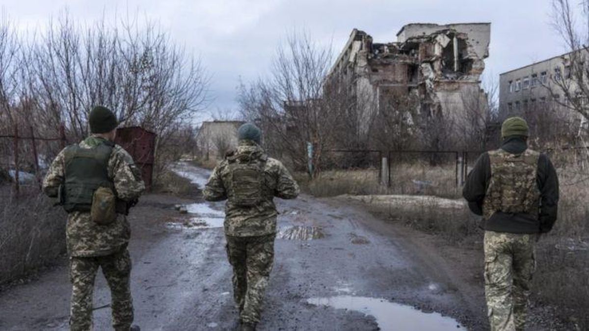 Dışişleri Bakan Yardımcısı Kıran: Ukrayna\'da 20 bini aşkın Türk vatandaşı var, tahliyeleri için uğraşıyoruz!