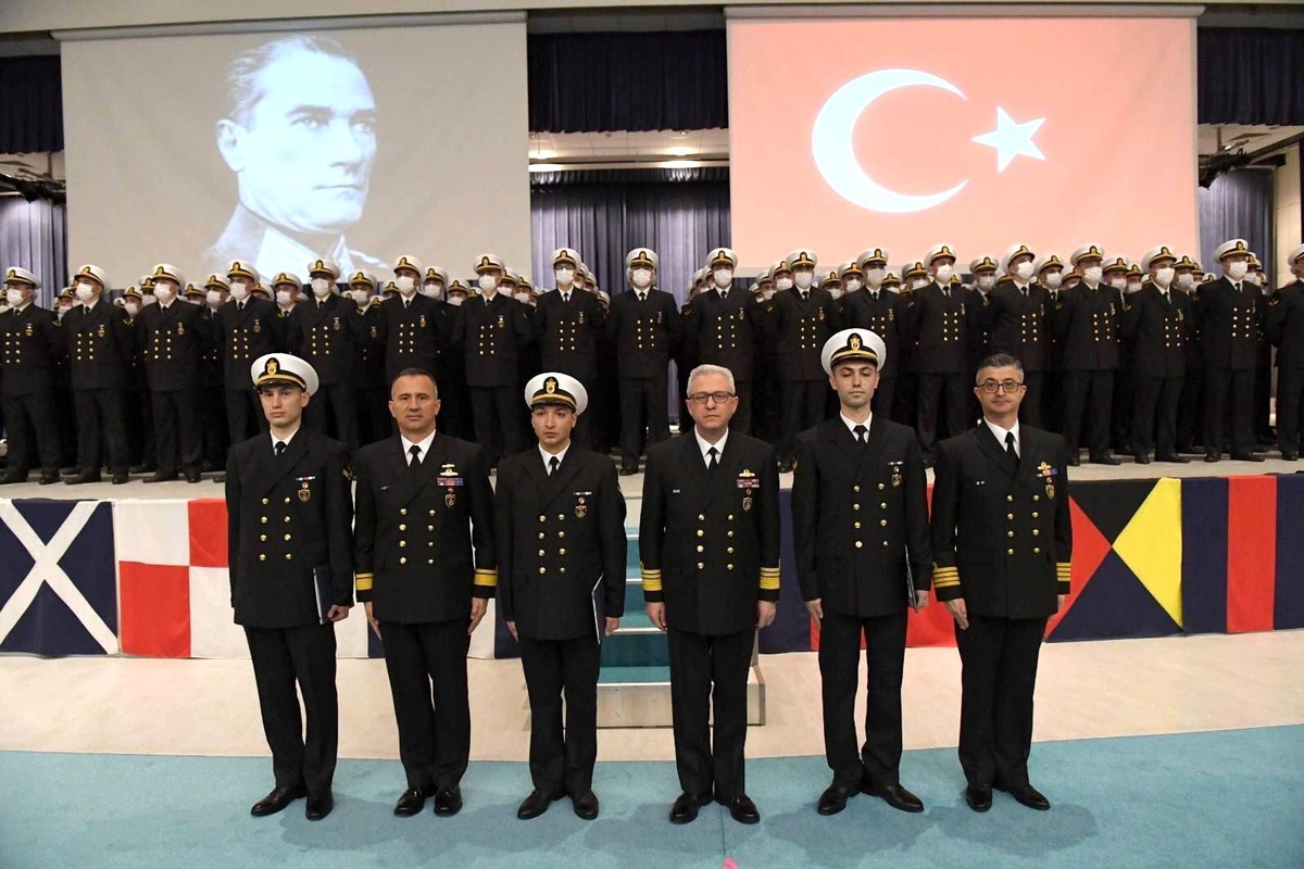 Son dakika 3. sayfa: Karamürselbey Eğitim Merkezi\'nde mezuniyet heyecanı