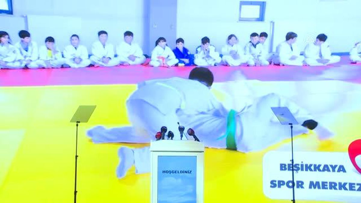 Kasapoğlu: 'Bir yandan tesislerimizi inşa ederken bir yandan da gelen madalyalarla gurur duymaya devam edeceğiz'