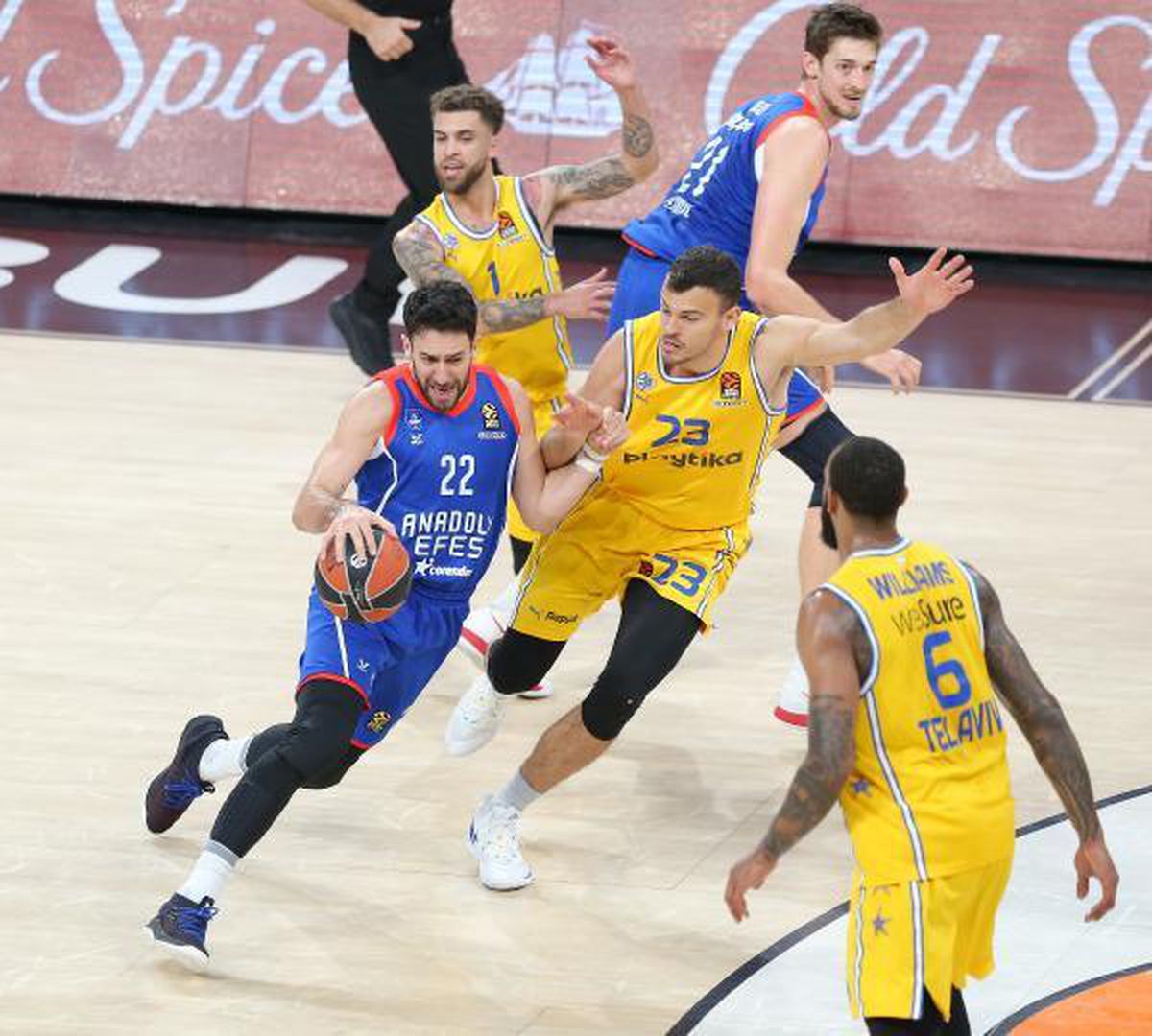Maccabi Tel Aviv: 109-77