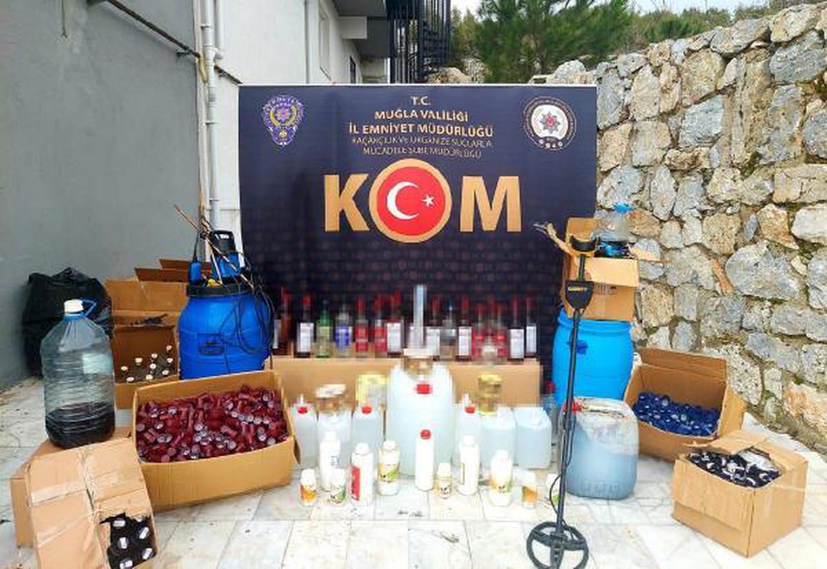 Son dakika haber! Muğla ve İzmir\'de sahte içki operasyonunda 4 tutuklama