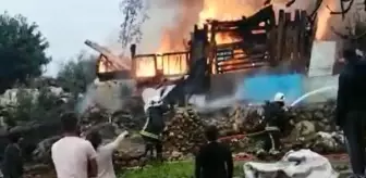 Müstakil ev yandı, barakadaki koyunlar ve inekler kurtarıldı