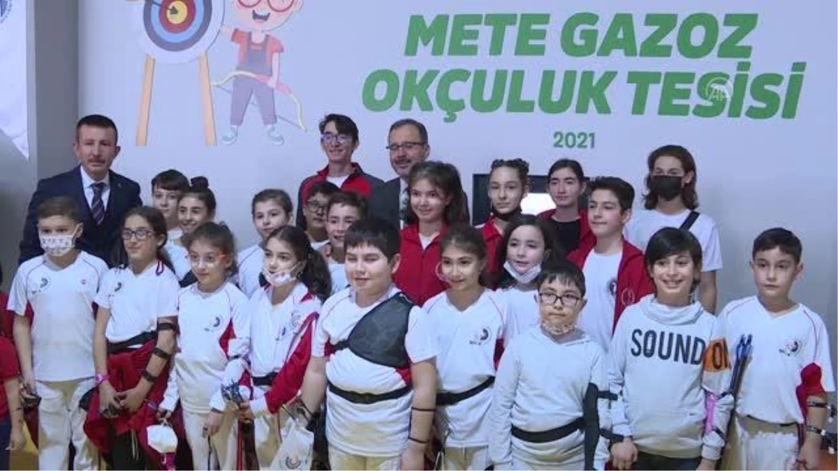 Olimpiyat halkaları şampiyon Mete Gazoz\'un yüzük parmağında