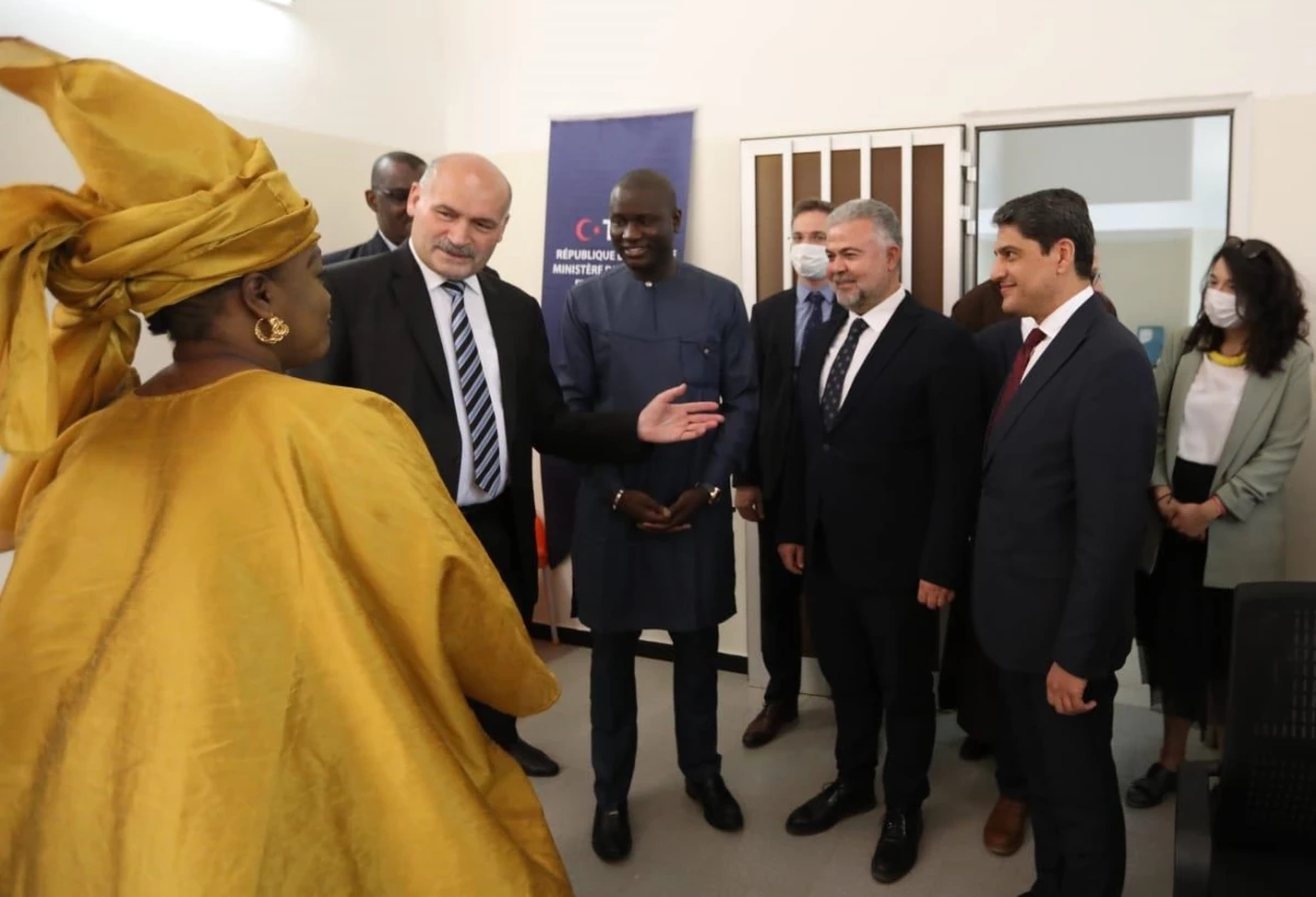 TİKA, Dakar Ulusal Ortopedi Ekipmanları Merkezi\'nin tadilatını yaptı