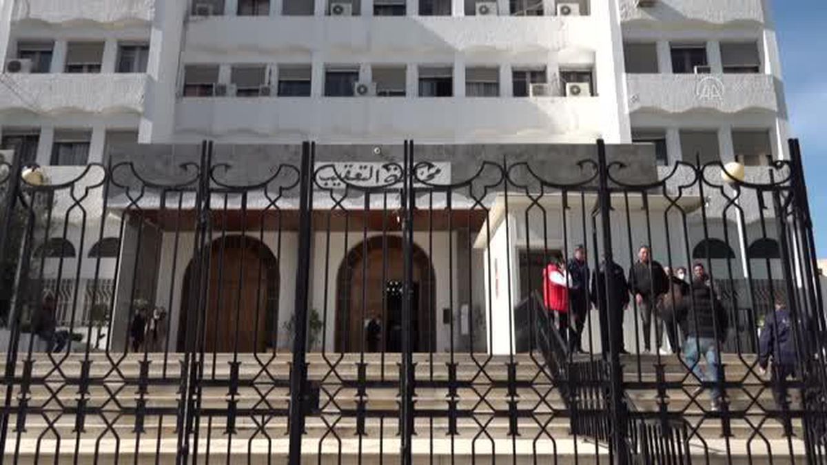 Son dakika haber | Tunuslu hakimler, Cumhurbaşkanı Said'in 'yargıyı hedef alan kararlarını' protesto etti