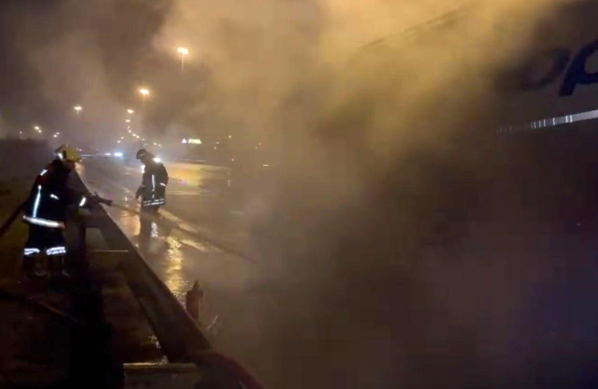 Yakıt tankerindeki yangını itfaiye söndürdü