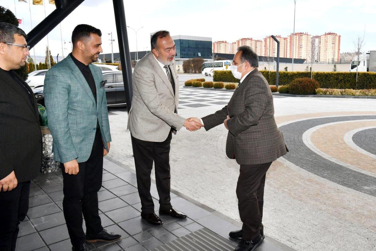 Başkan Yalçın\'dan Kayseri OSB\'ye ziyaret