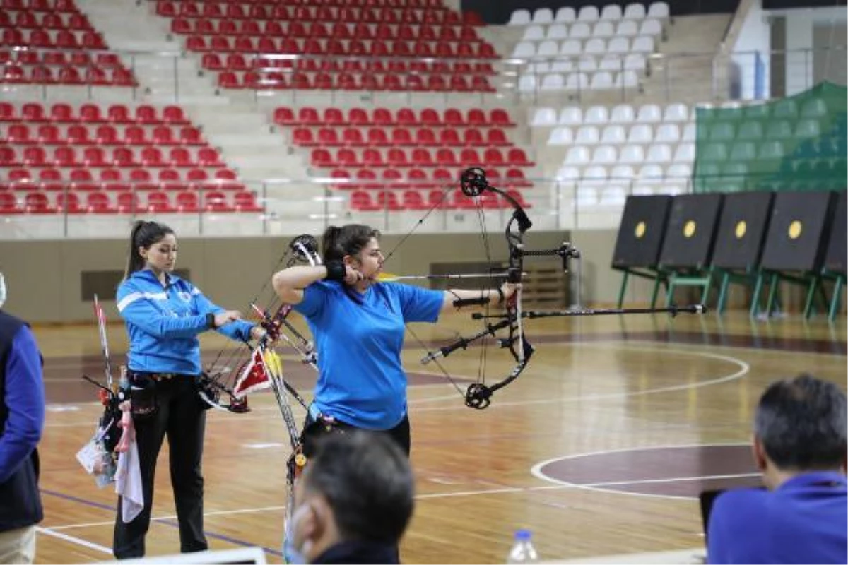 Eskişehir\'de düzenlenen Üniversitelerarası Okçuluk Salon Türkiye Şampiyonası sona erdi