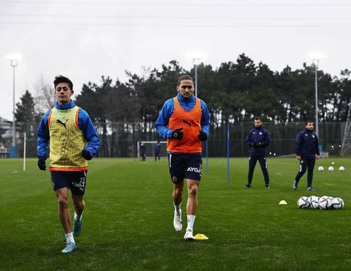Fenerbahçe, Kasımpaşa maçının hazırlıklarına başladı