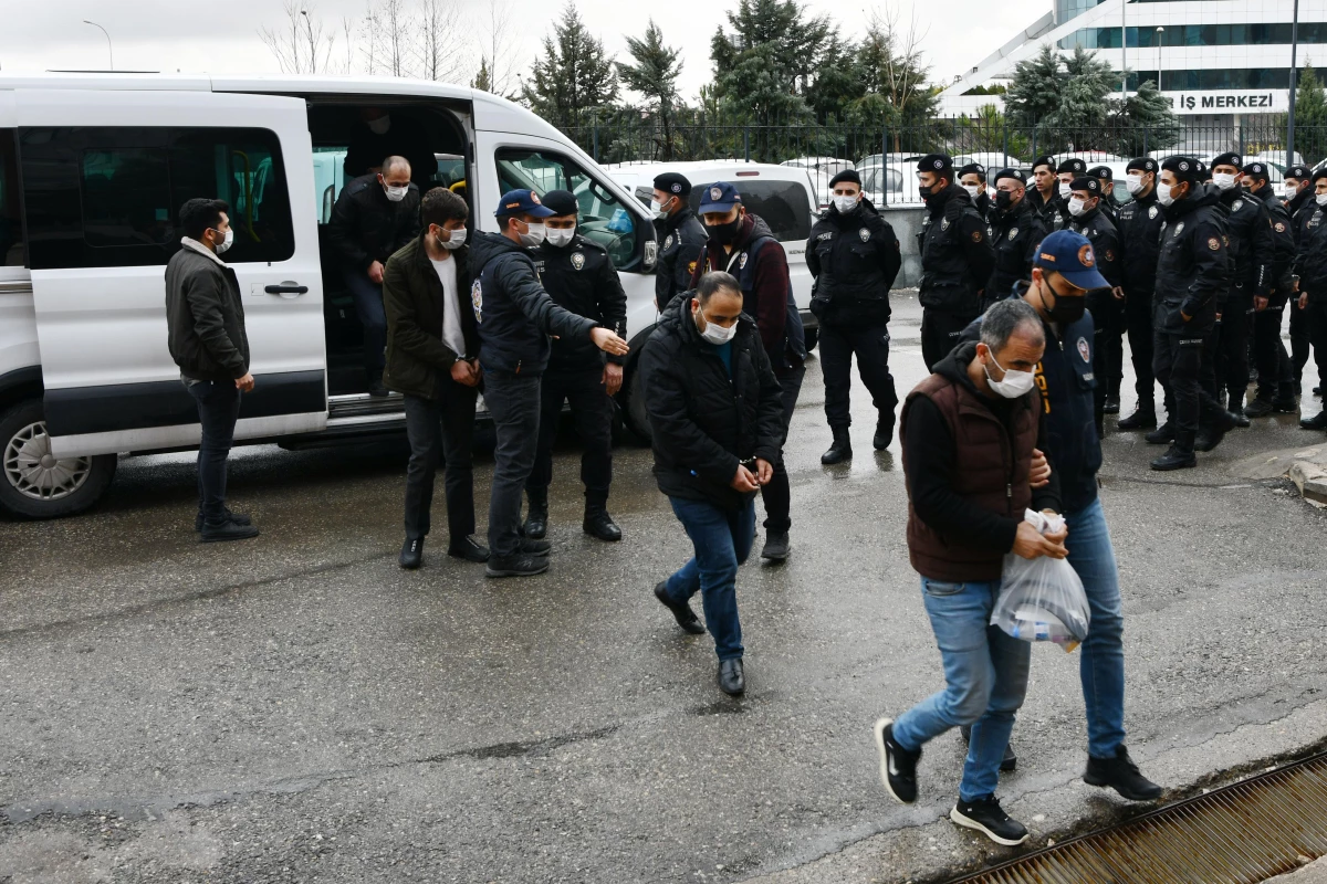 Bahis operasyonunda gözaltına alınan 24 kişi adliyeye sevk edildi